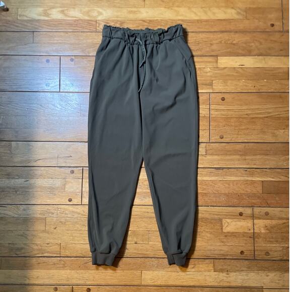 Lululemon Stretch High-Rise Jogger *Full Length - Picture 16 of 16